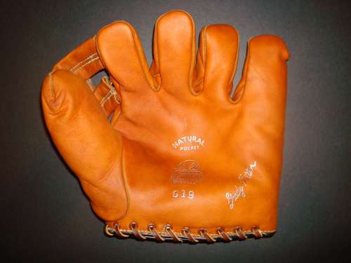 Grady Hatton MacGregor Goldsmith G19 Front